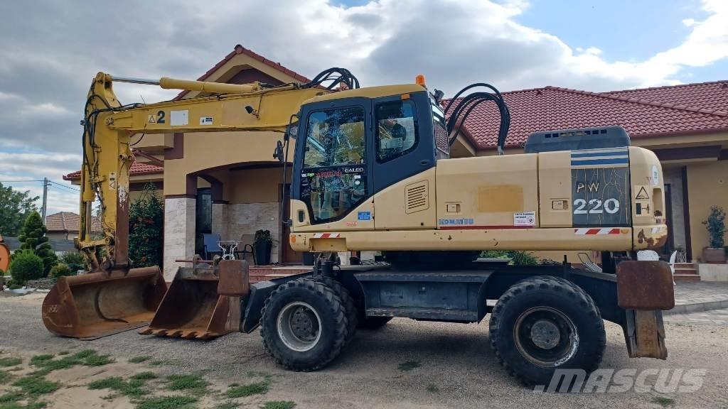 Komatsu PW 220-7 Pyöräkaivukoneet