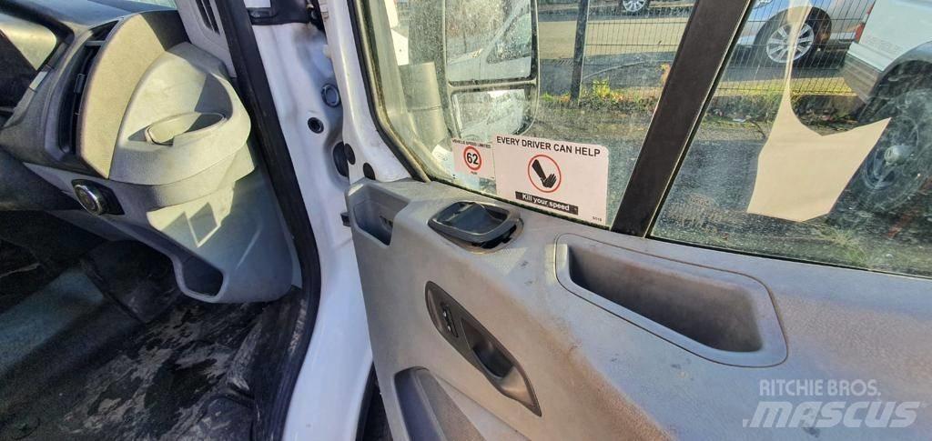 Ford Transit 350 Pakettiautot