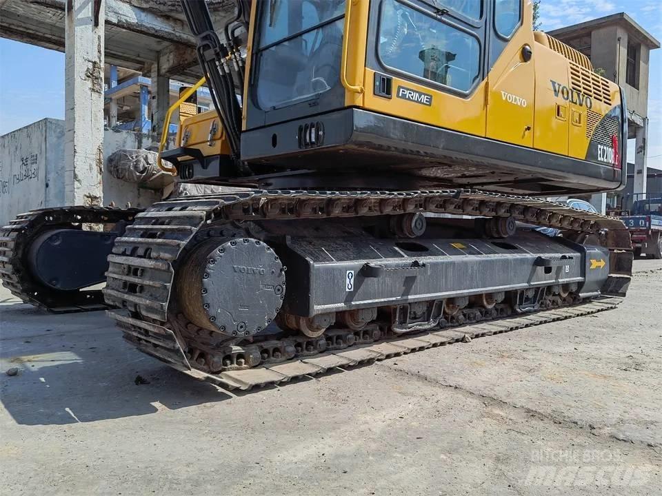 Volvo EC 210 B LC Midikaivukoneet 7t - 12t
