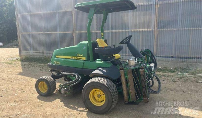 John Deere 7700A Väyläleikkuri