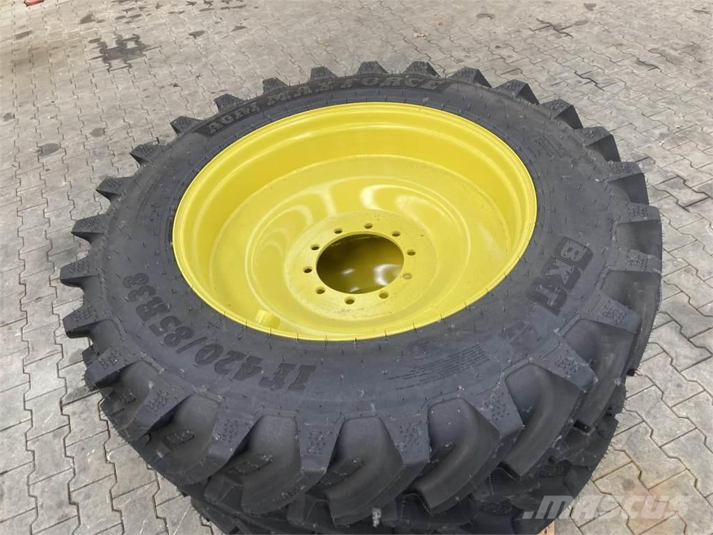 BKT 420/85R38 Renkaat ja vanteet