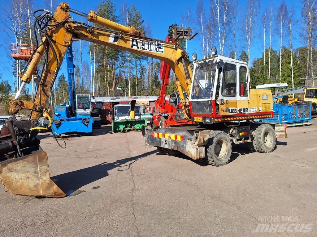 Liebherr A 902 Pyöräkaivukoneet