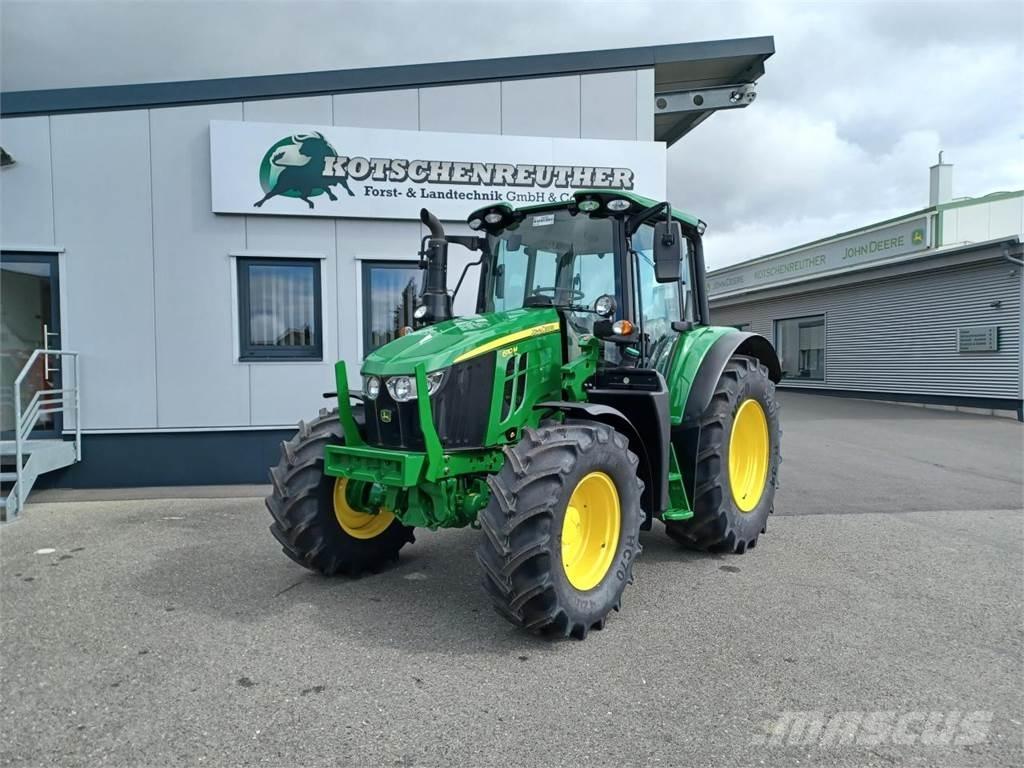 John Deere 6110M Traktorit
