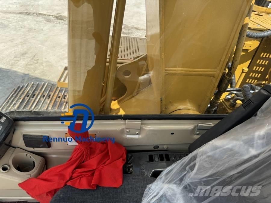 CAT 320B Telakaivukoneet