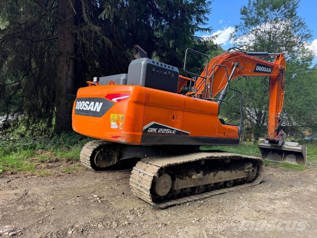 Doosan DX 225 LC-7 Telakaivukoneet
