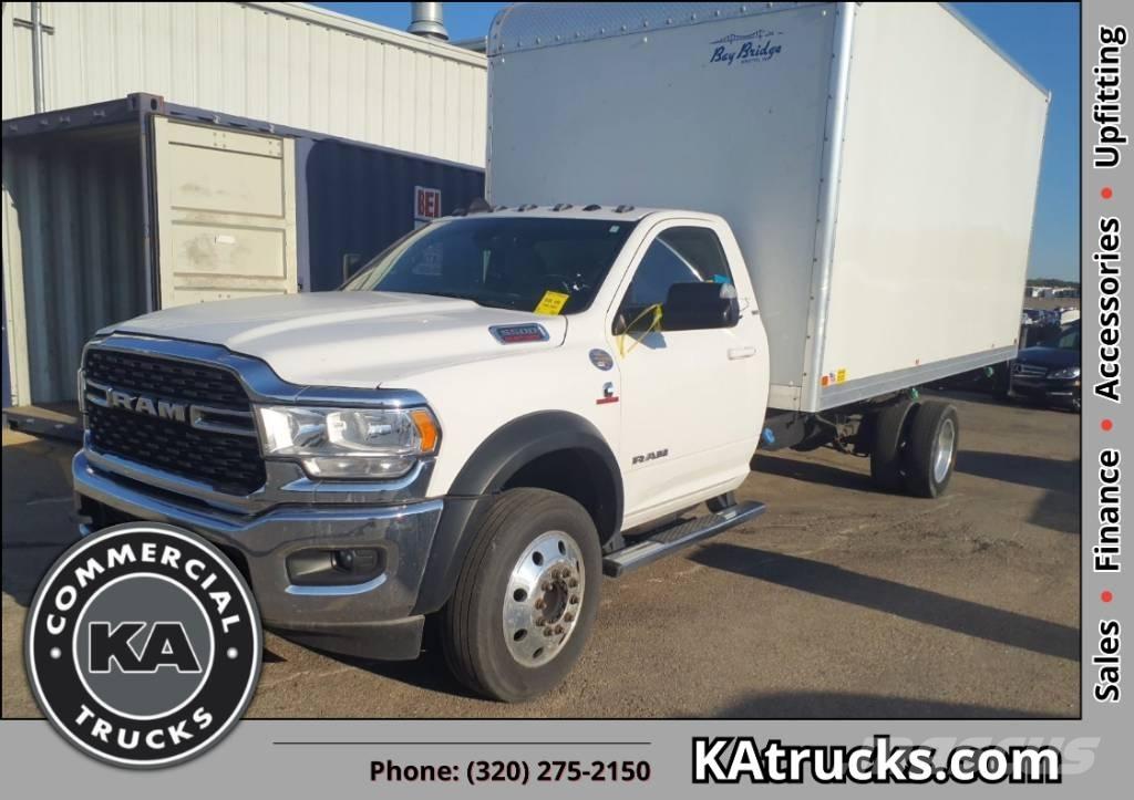 RAM 5500 SLT Umpikorikuorma-autot