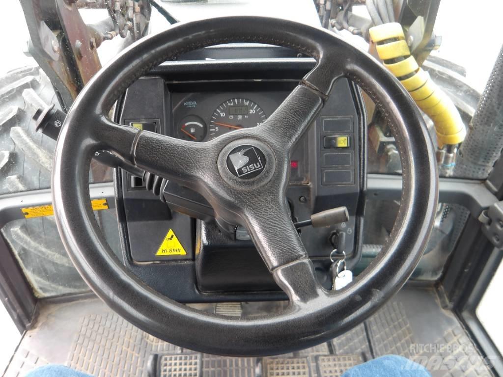 Valtra 8050 Traktorit