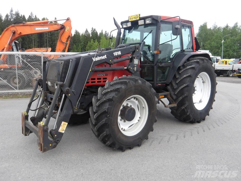 Valtra 8050 Traktorit