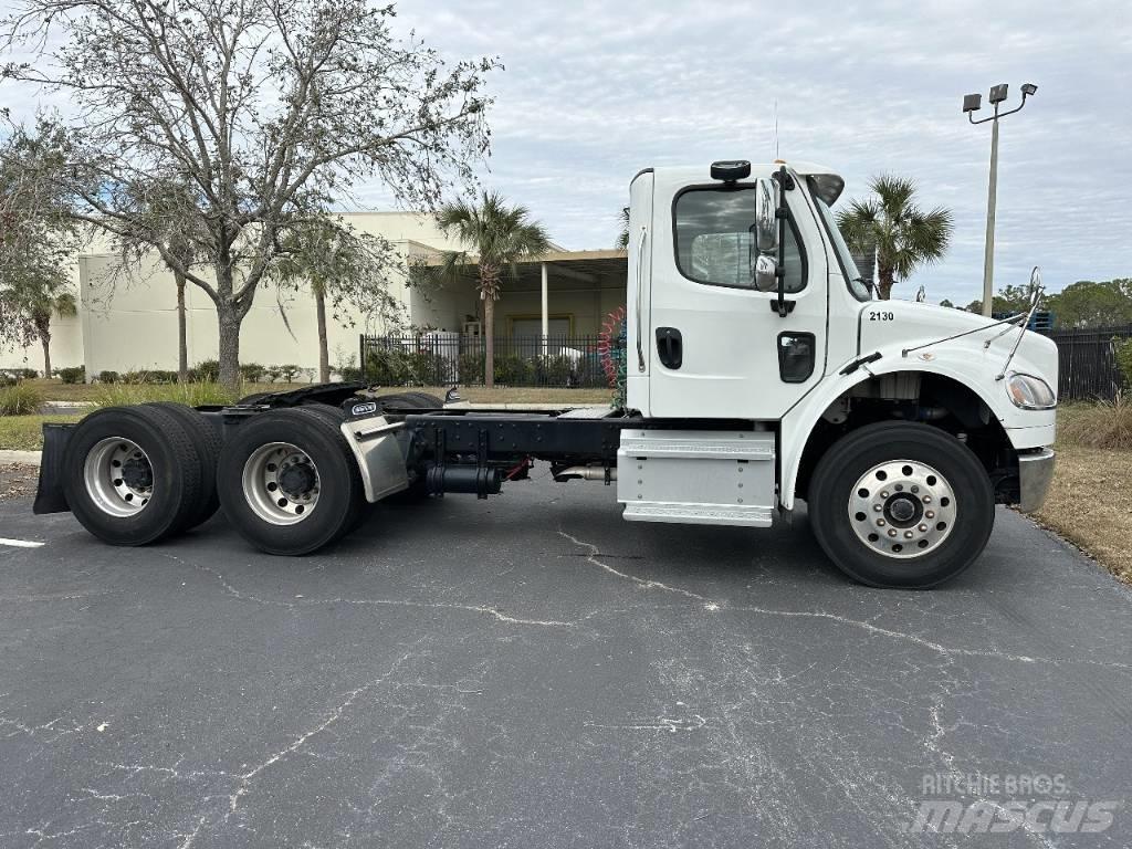Freightliner M2 Juomien jakeluautot