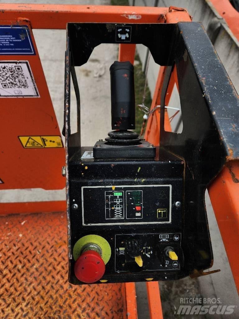 JLG 4045 Saksilavat