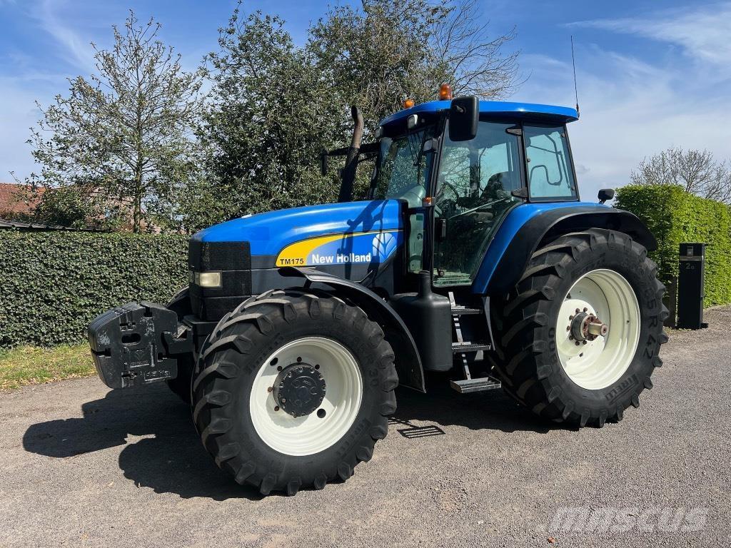 New Holland TM 175 Traktorit