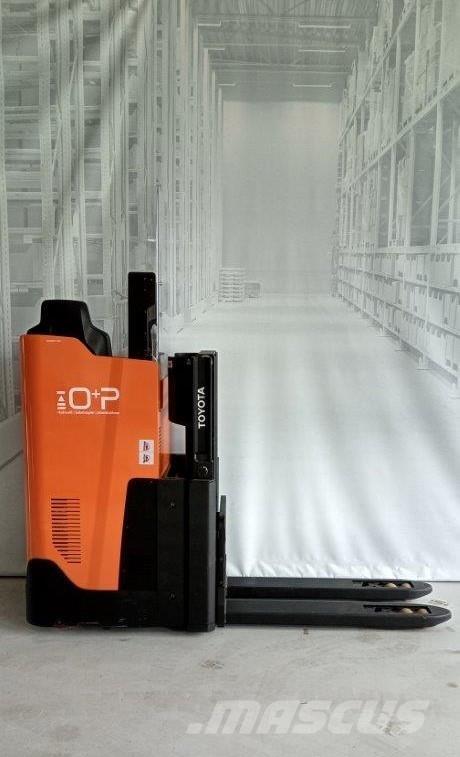 Toyota SSI200D Ajettavat pinoamisvaunut