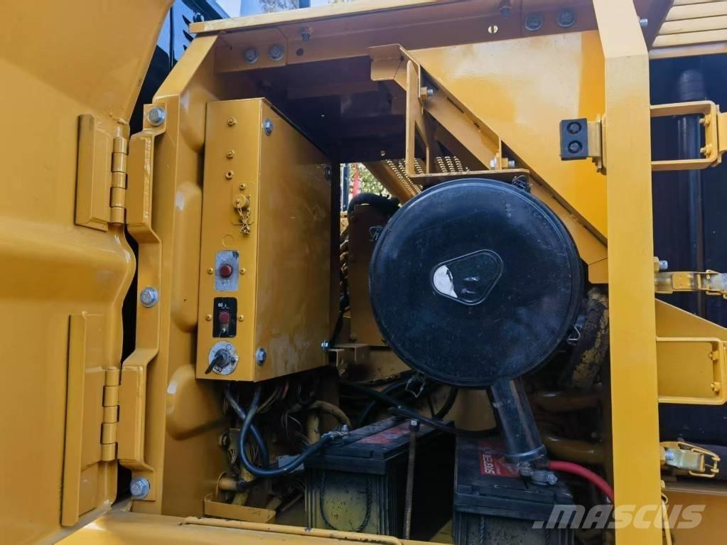 CAT 325 B L Telakaivukoneet