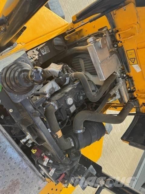 JCB 3STH 2S5 Minidumpperit