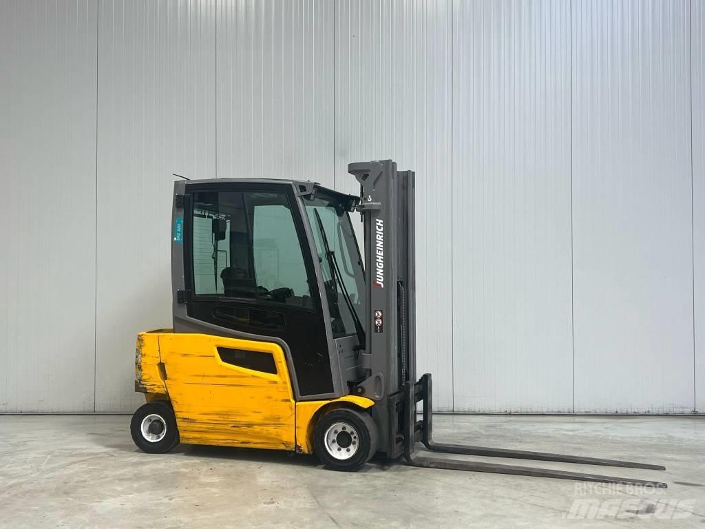 Jungheinrich EFG320 Sähkötrukit