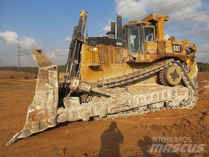 CAT D10 T Telaketjupuskutraktorit