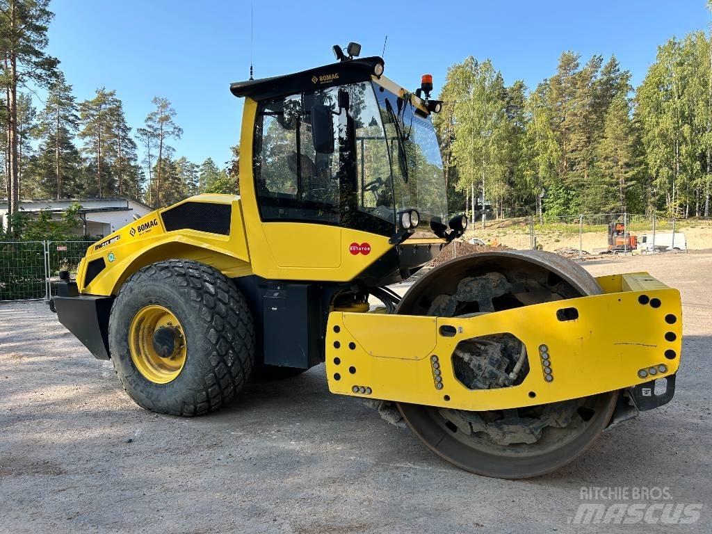 Bomag BW 213 Yksivalssijyrät