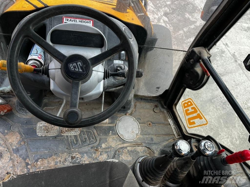 JCB 3 CX Contractor Pyöräkaivukoneet