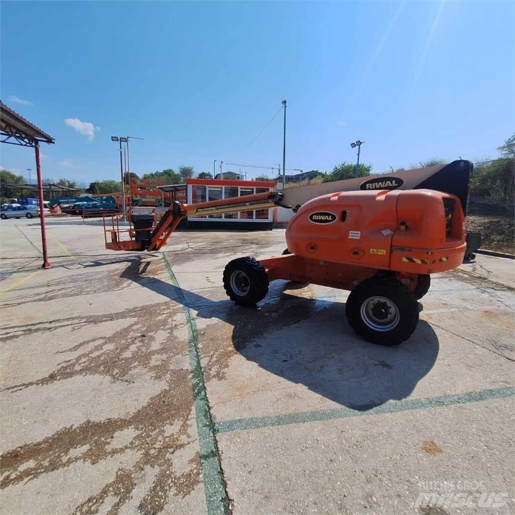 JLG 460SJ Teleskooppipuominostimet