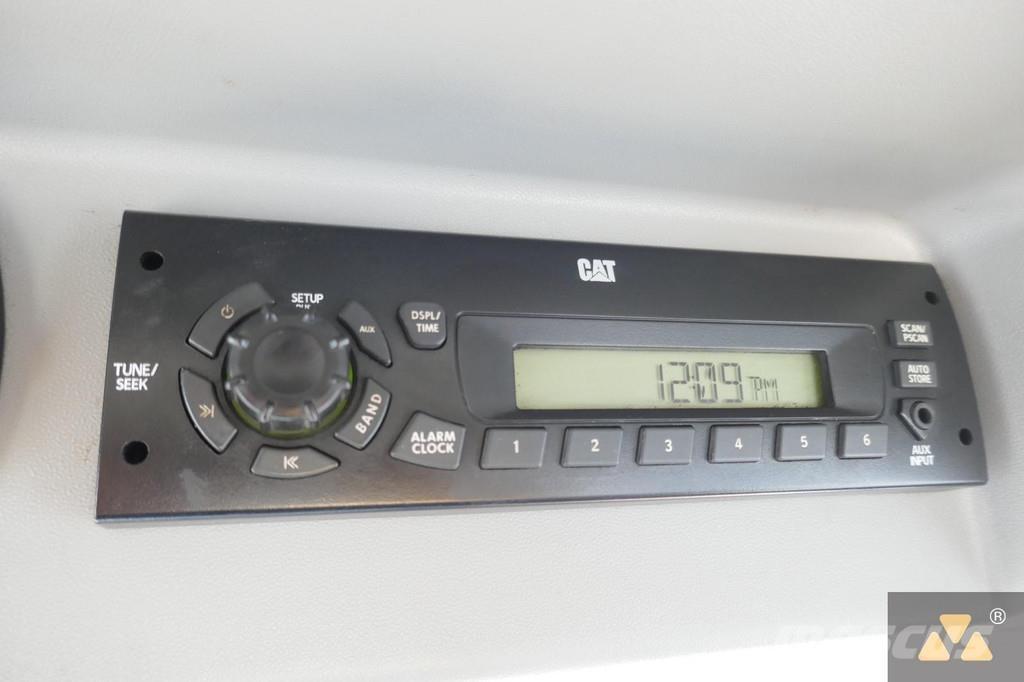 CAT D7E LGP Telaketjupuskutraktorit