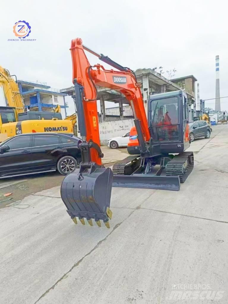 Doosan DX 55 Minikaivukoneet < 7t