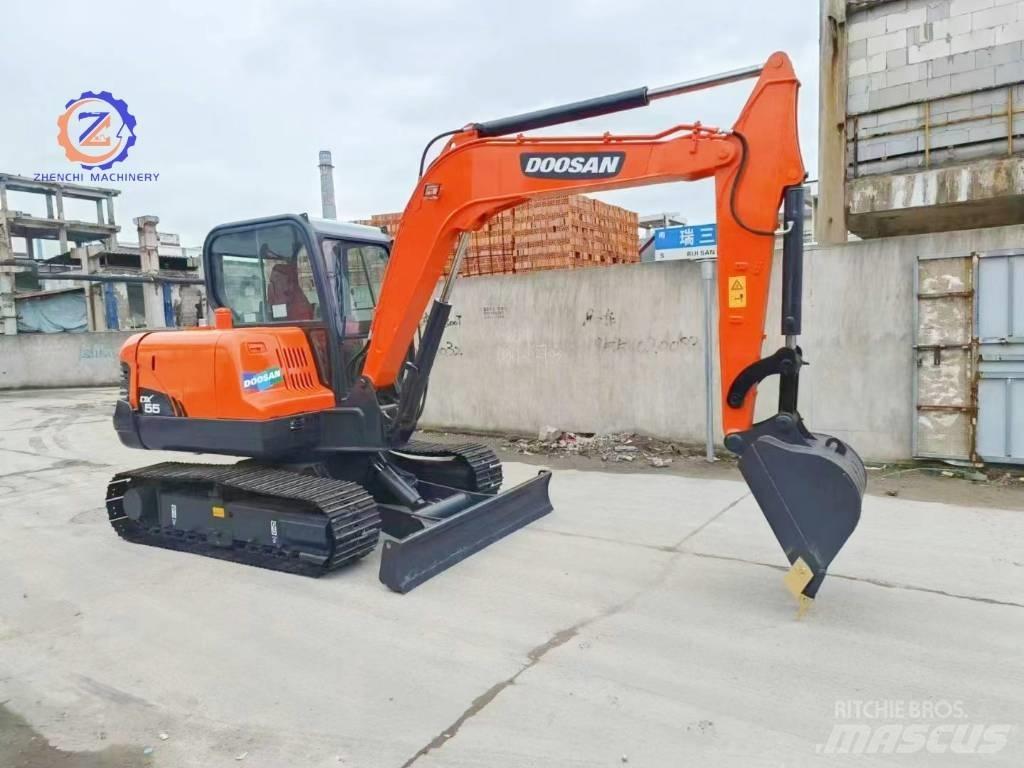 Doosan DX 55 Minikaivukoneet < 7t