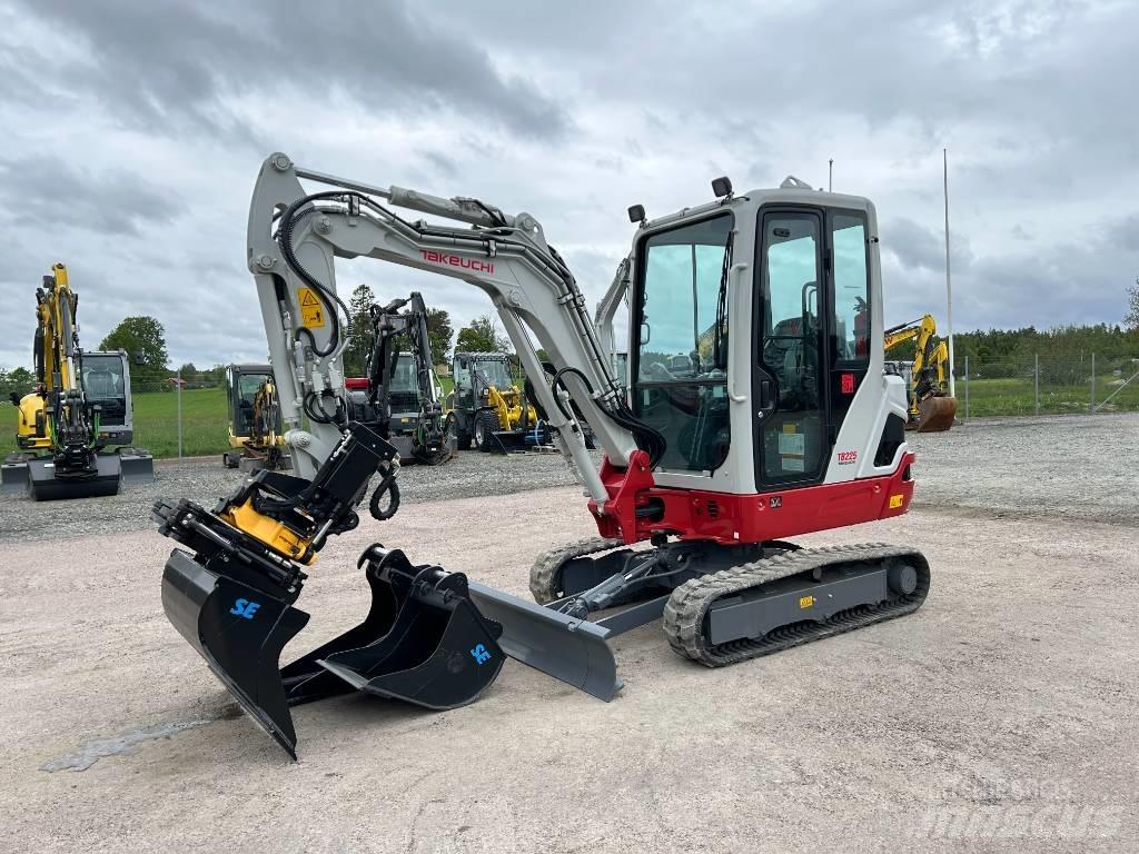 Takeuchi TB225 Minikaivukoneet < 7t