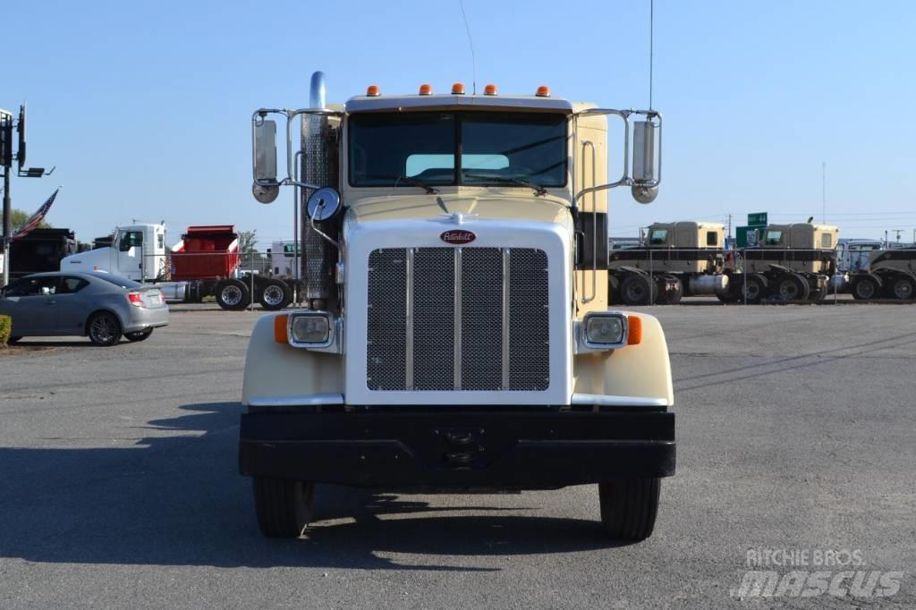 Peterbilt 367 Vetopöytäautot