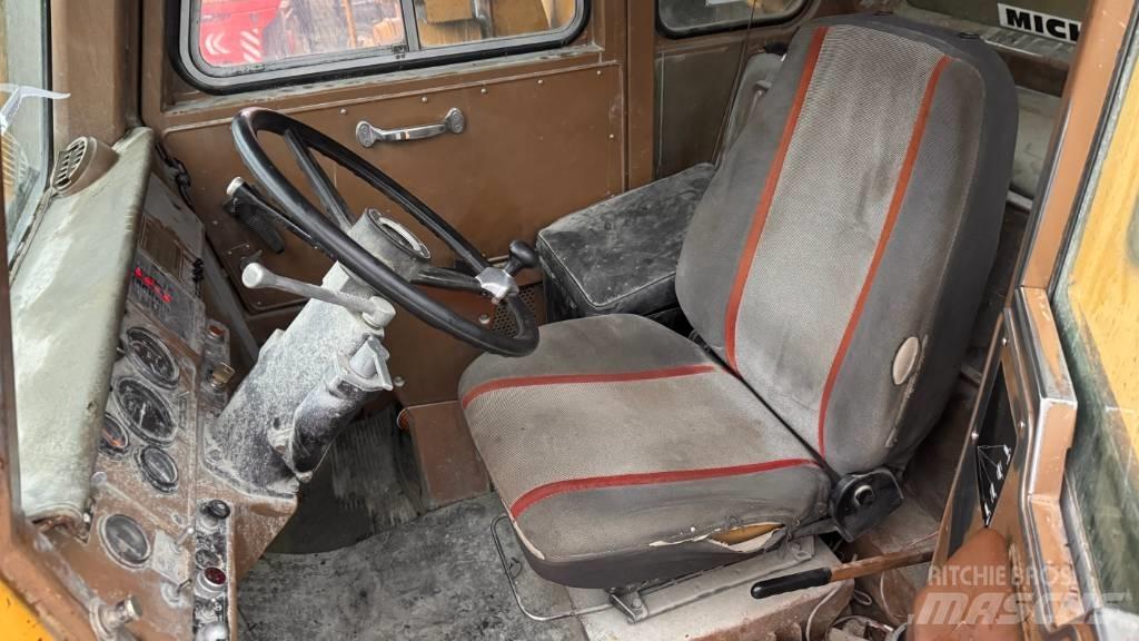 CAT 773 B Maansiirtoautot