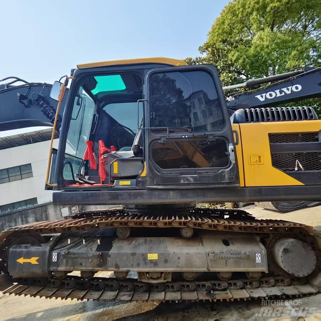 Volvo EC 220 Telakaivukoneet