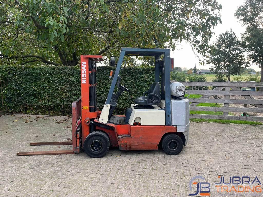 Nissan APJ02A25PU Nestekaasutrukit