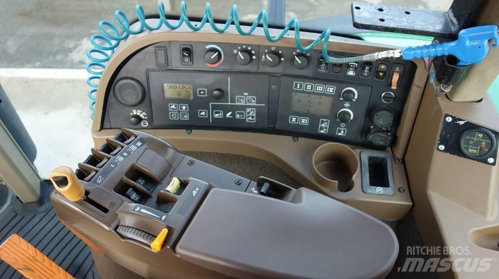 John Deere 8230 ILS Traktorit