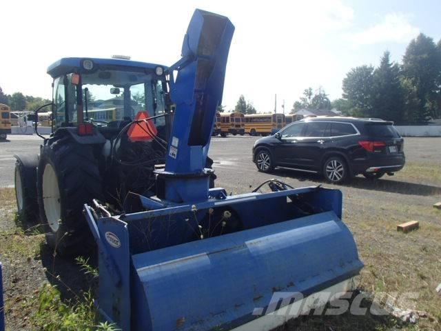 New Holland T 4040 Traktorit