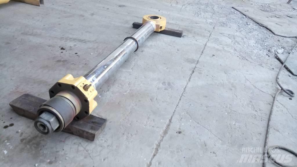 CAT 245 Hydrauliikka