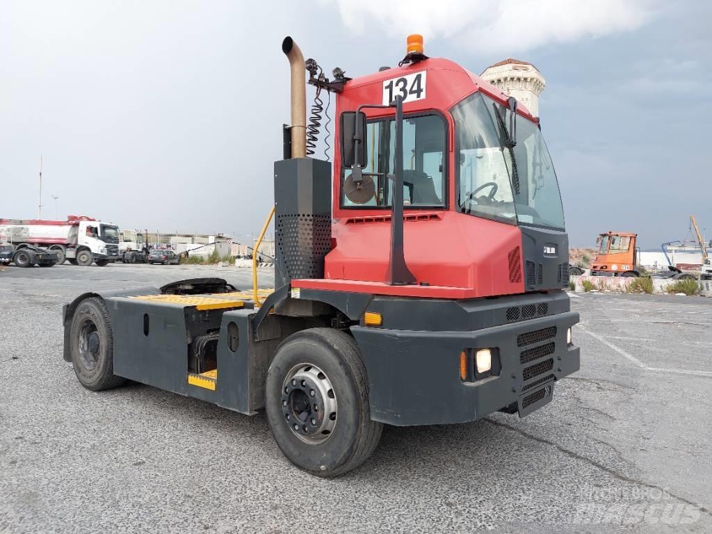 Kalmar T2 Terminaalitraktorit