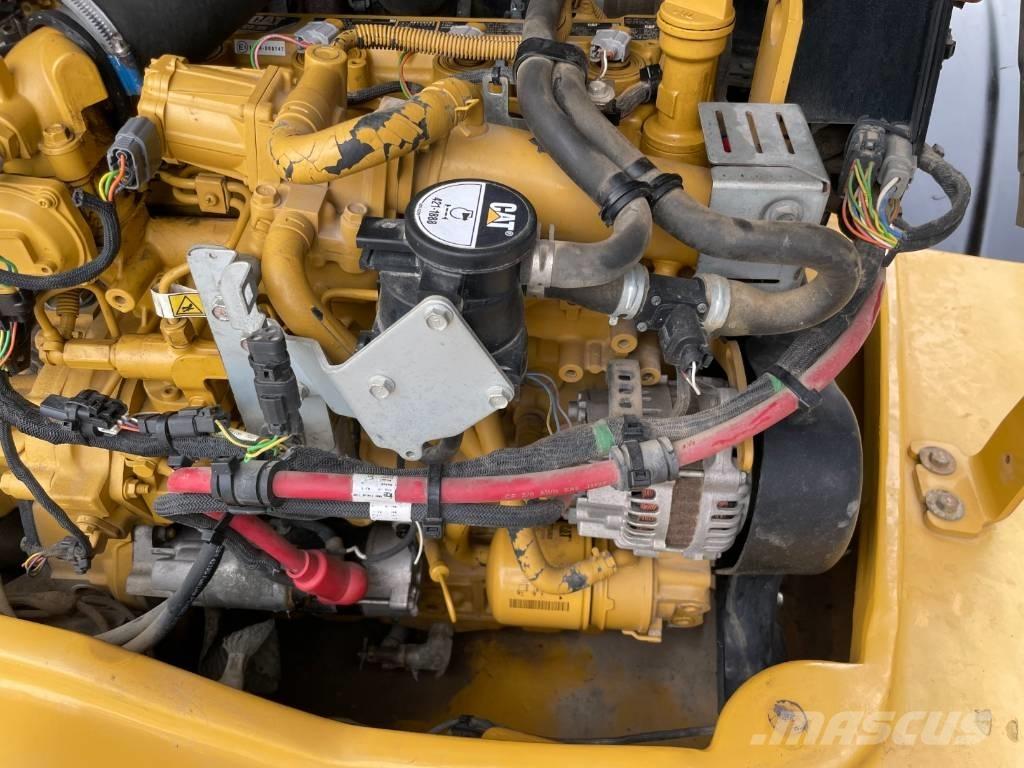 CAT 908M Pyöräkuormaajat