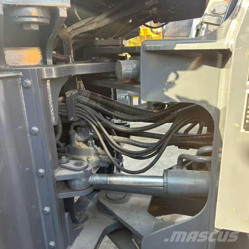 LiuGong CLG870H Pyöräkuormaajat