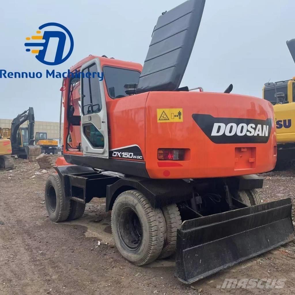 Doosan DX150W-7 Pyöräkaivukoneet
