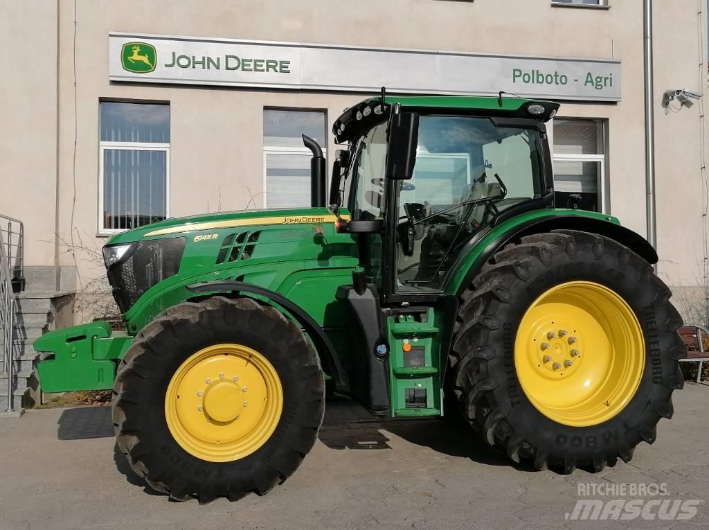 John Deere 6145 R Traktorit