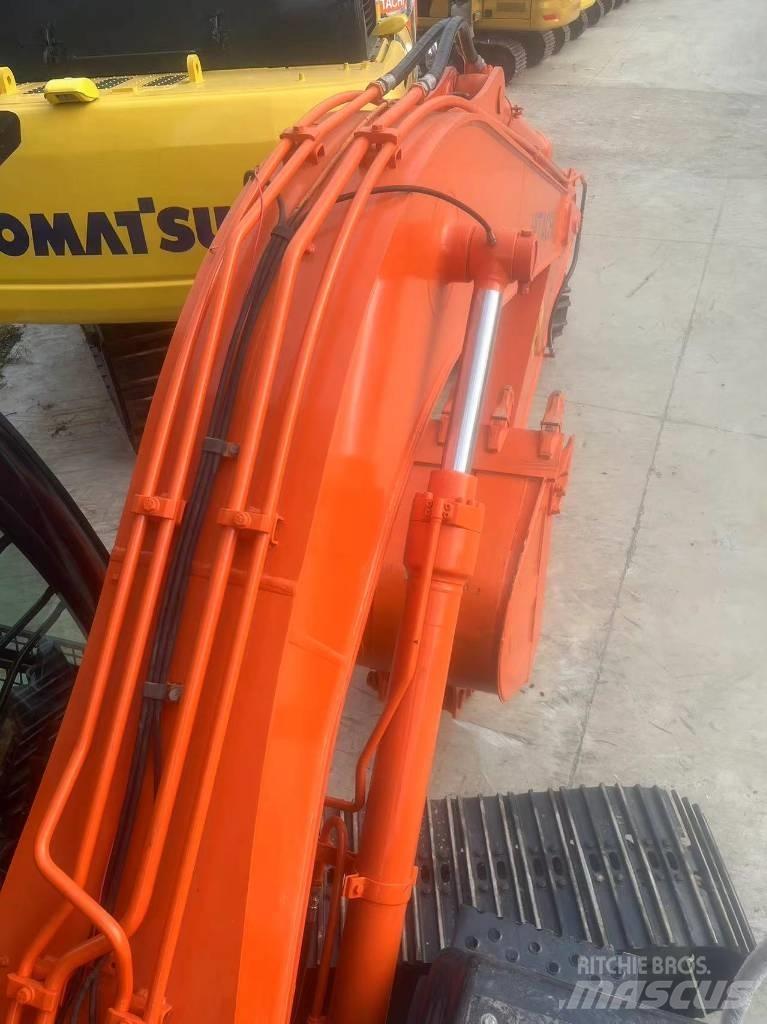 Hitachi ZX 120 Telakaivukoneet
