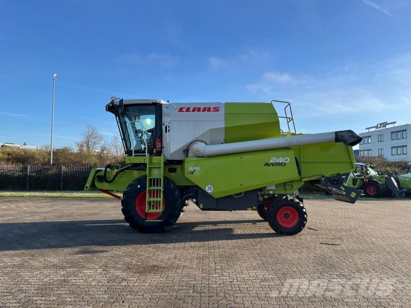 CLAAS AVERO 240 Leikkuupuimurit
