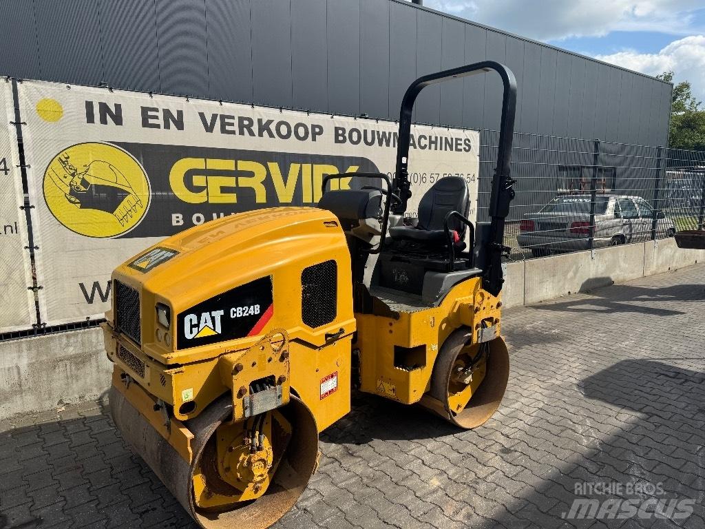 CAT CB 24 B Tandemjyrät