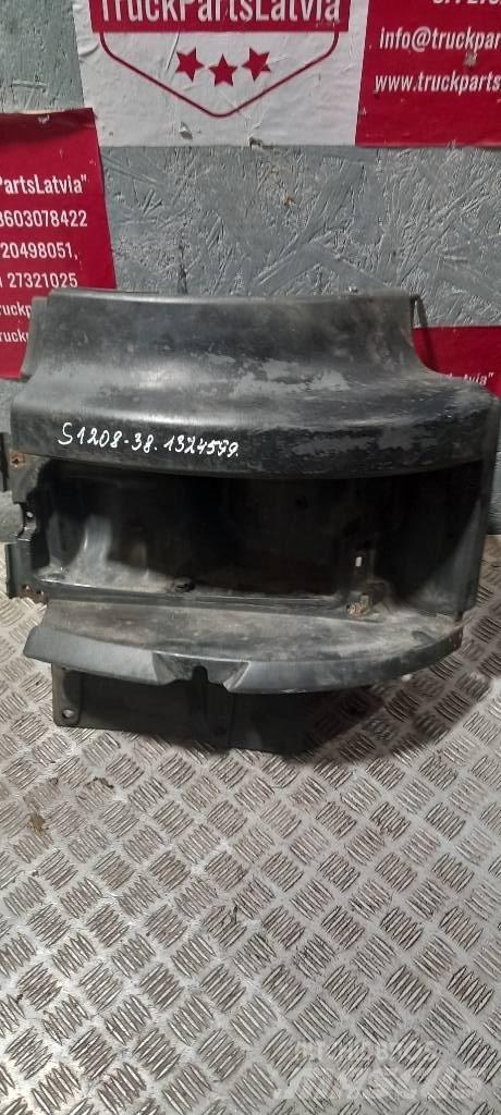 Scania 94 D.  1324599 Ohjaamot ja sisustat