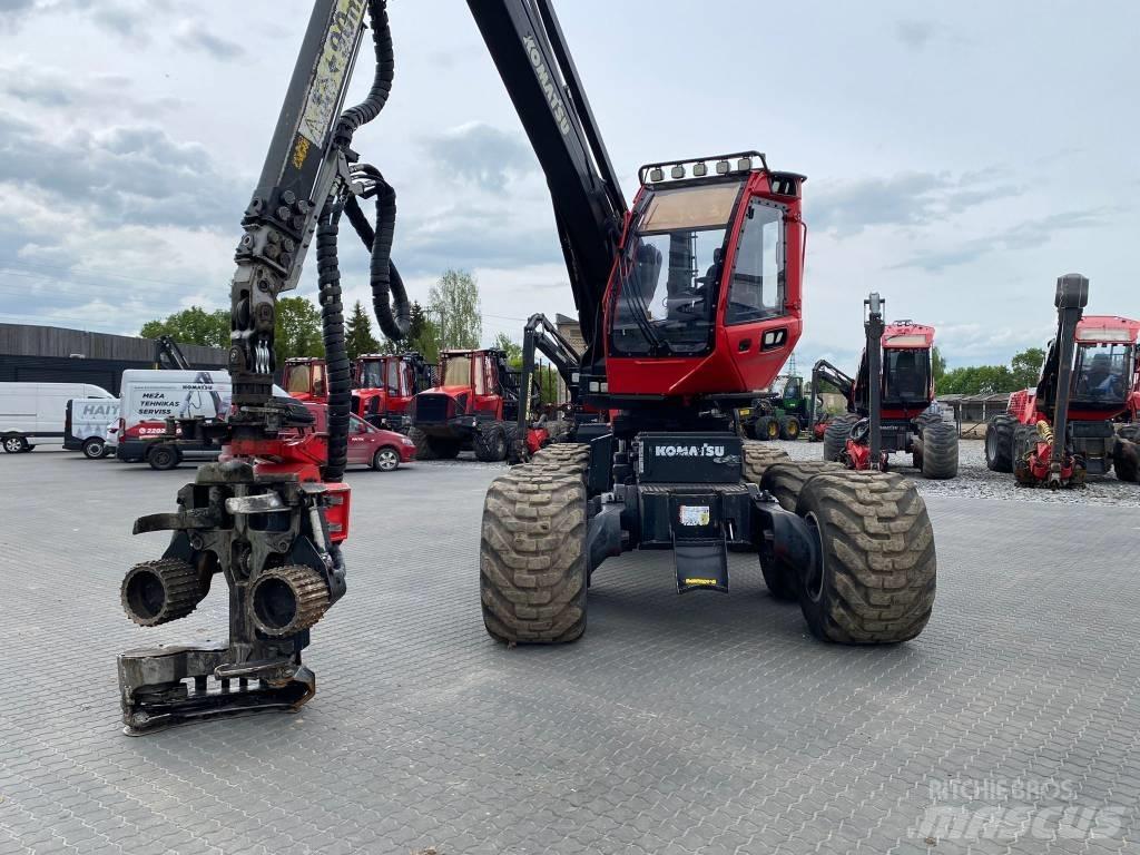 Komatsu 901 XC Harvesterit