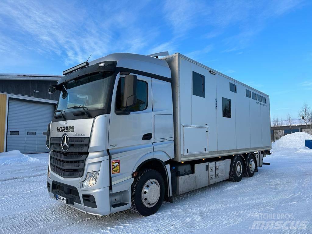 Mercedes-Benz Actros Eläinkuljetusautot