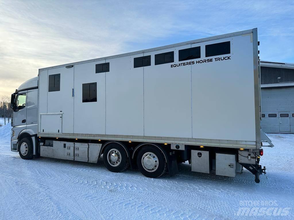 Mercedes-Benz Actros Eläinkuljetusautot