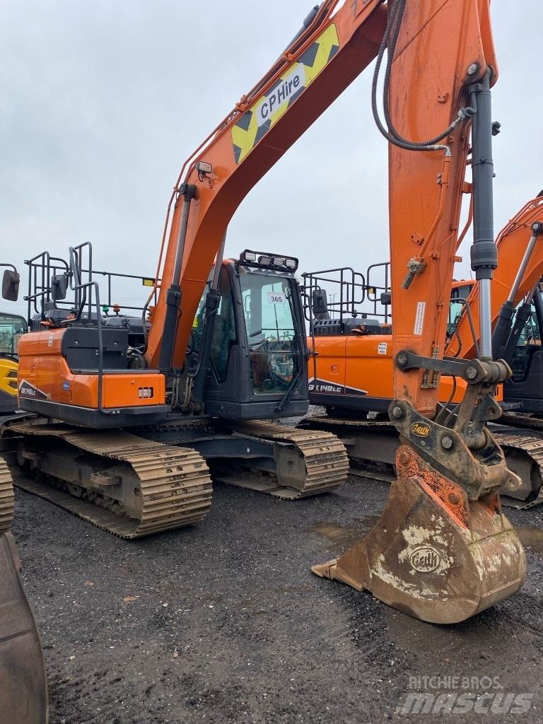 Doosan DX 140 LC Telakaivukoneet