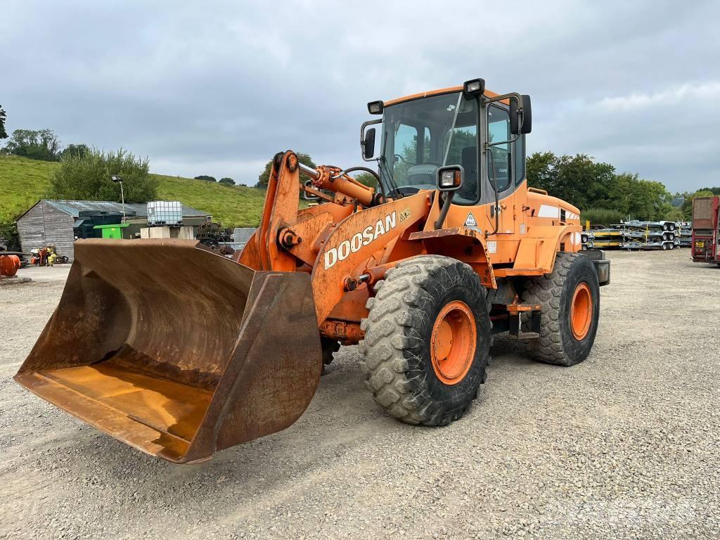 Doosan DL 200 Pyöräkuormaajat