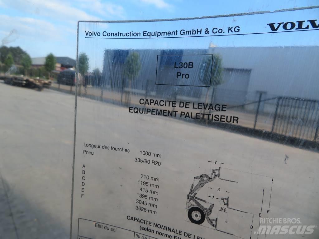 Volvo L30B / L35B Ohjaamo ja sisusta