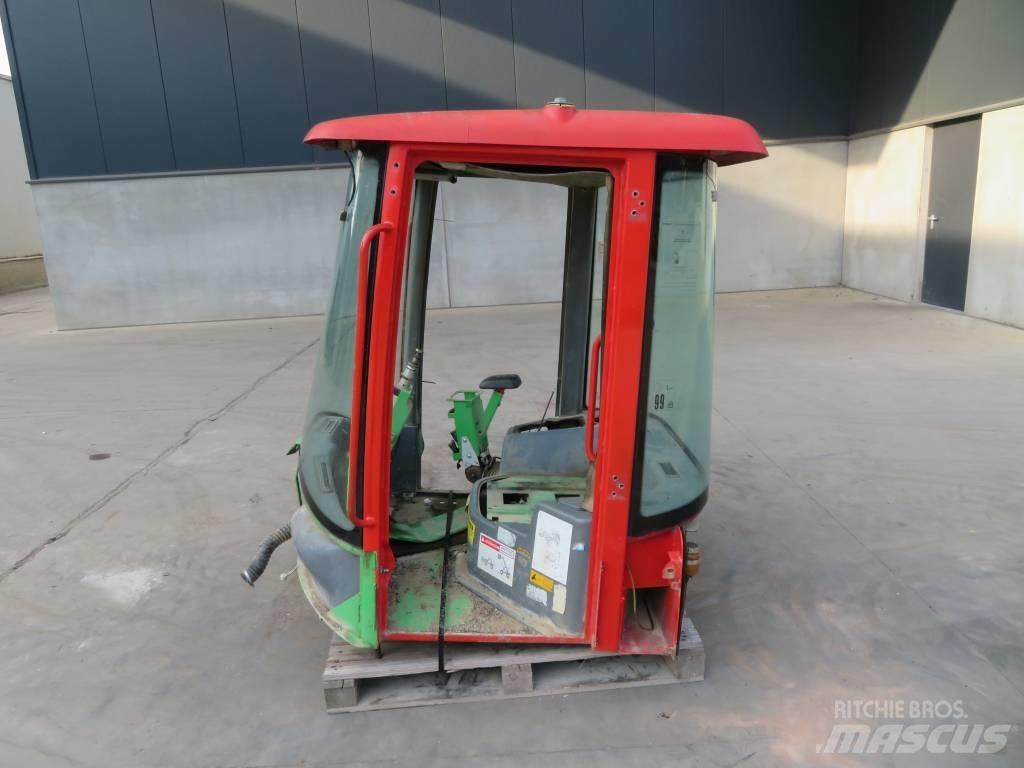 Volvo L30B / L35B Ohjaamo ja sisusta